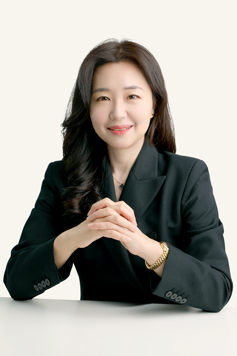 Stella Jung